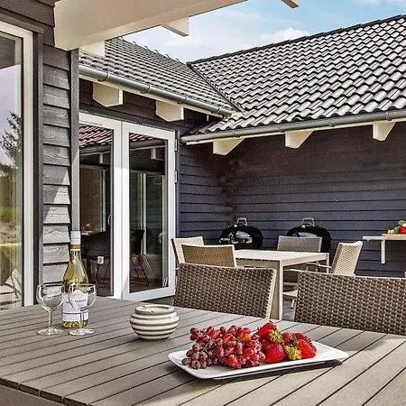 Oksby Sleeps 18 Pool Wifi Ferienhaus
