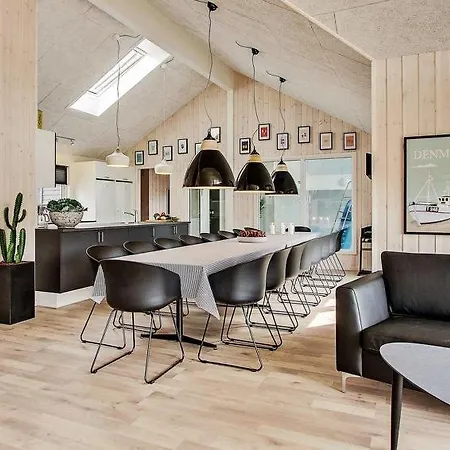 Oksby Sleeps 18 Pool Wifi Ferienhaus